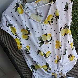 Tacera NWOT front-tie